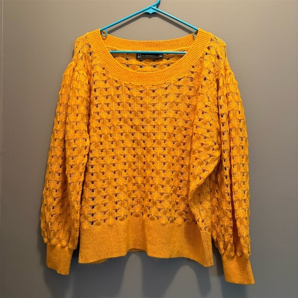 New York & Company Sweaters - New York & Company Sweater Womens 2XL Mustard Yellow Pullover Balloon